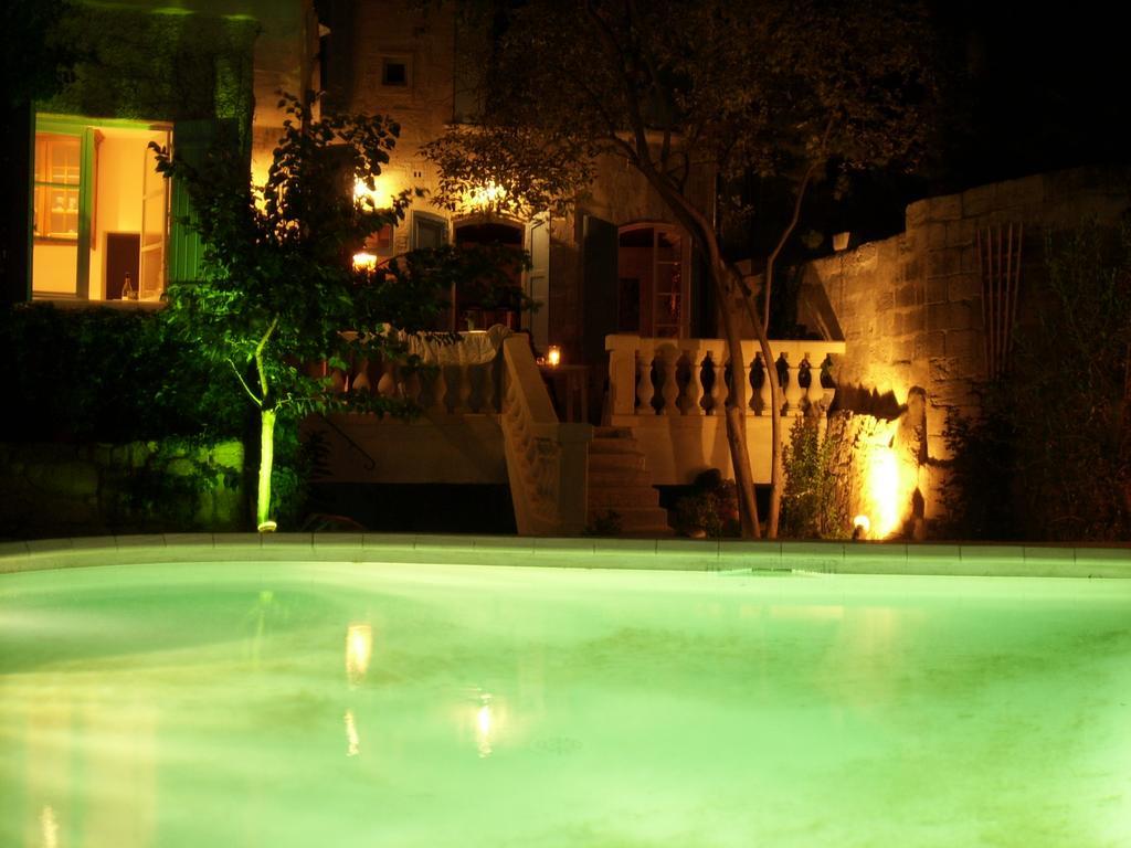 Bed and Breakfast Les Saisons Вильнёв-ле-Авиньон Экстерьер фото